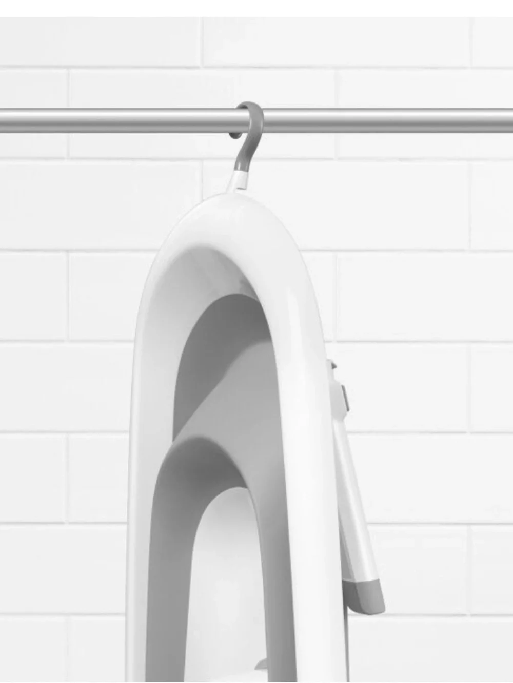 Oxo baby toddler foldable bathtub